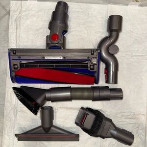 Dyson V8 Absolute Cordless Vacuum Cleaner Accessory Hard Floor Fluffy Head Set